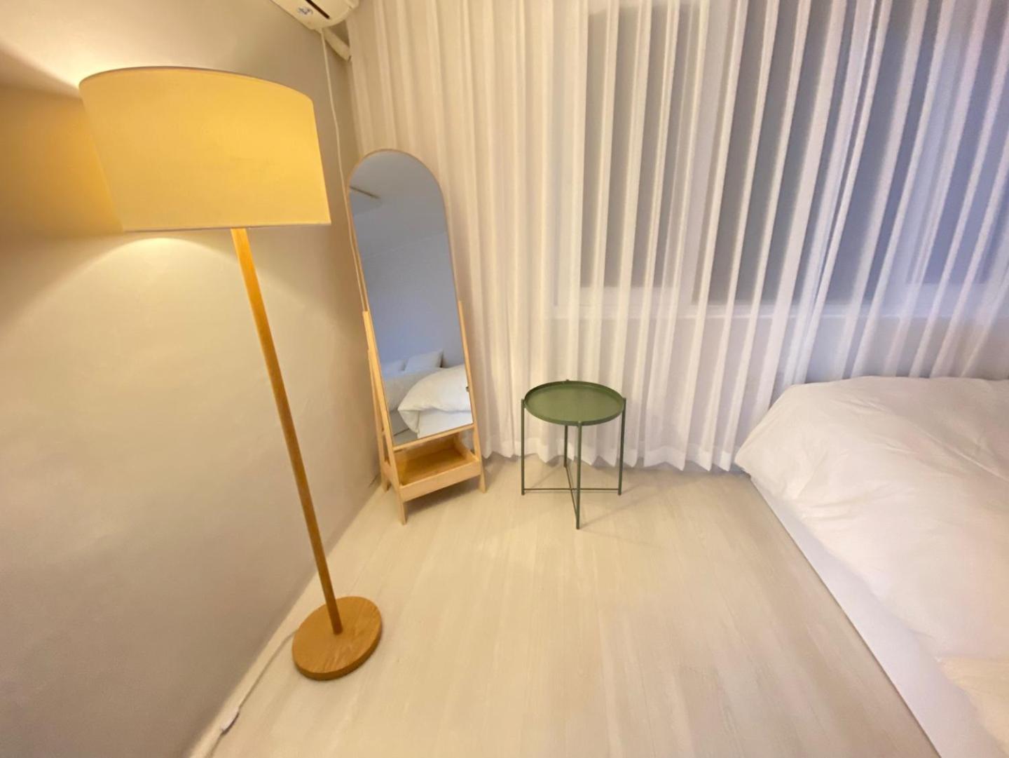 High Street Guest house *